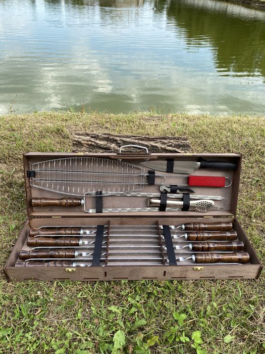 Подарунок на день народження — набір шампурів у кейсі