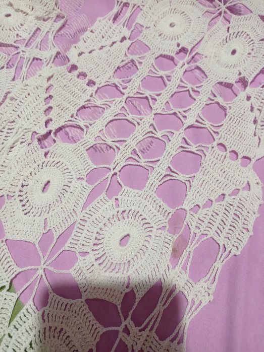 Серветка біла вязана