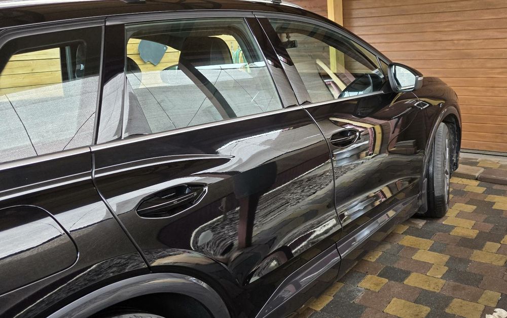 Продам Audi Q4 e-tron.40