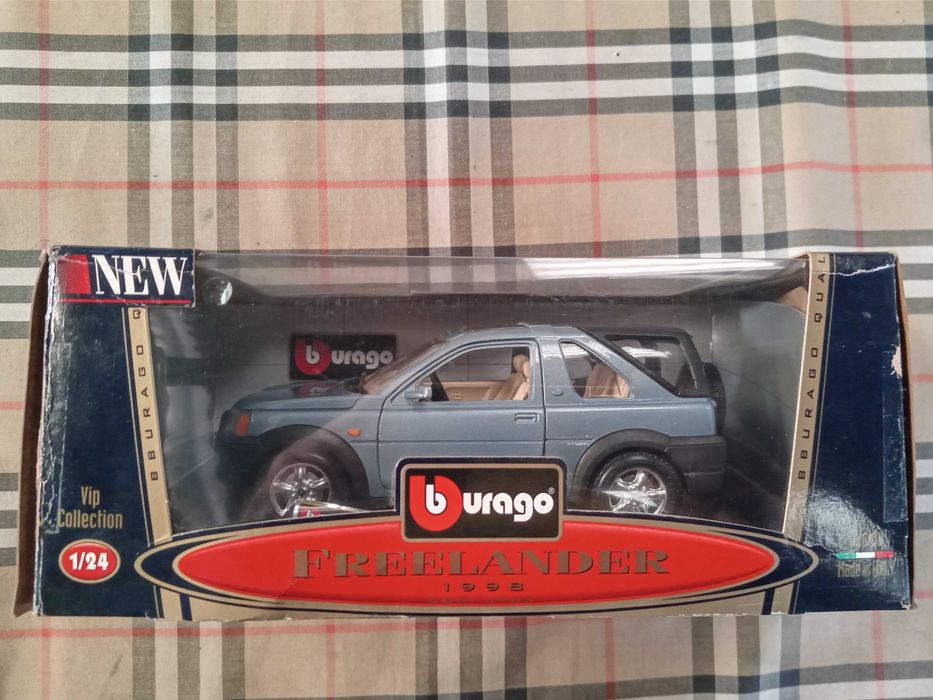 1/24 Land Rover Freelander - Bburago