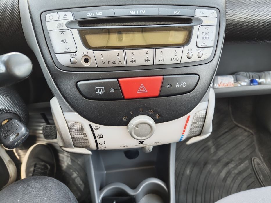 Peugeot 107 1.0 gasolina