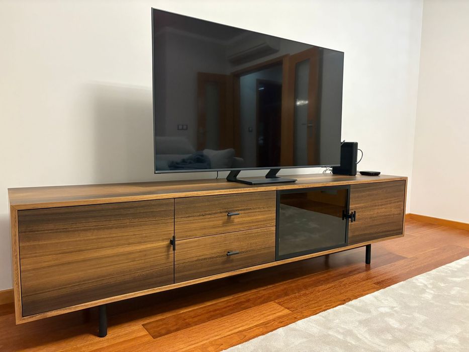 Tv Samsung Ultra Slim 55 polegadas nova