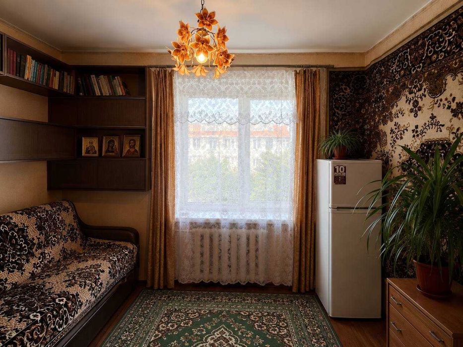 ПРОДАЖ 3-кімнатної квартири в Центрі міста по вул. П`ятницька
