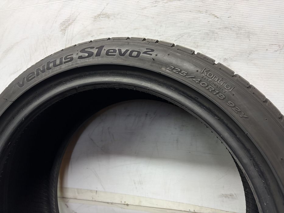 265/35/18 97Y & 225/40/18 92Y Hankook Ventus S1 Evo 2