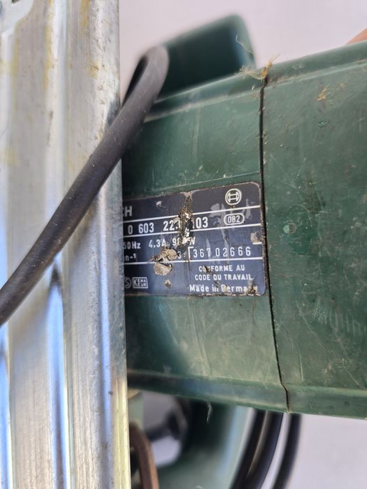 Piła najazdowa ręczna bosch 1000 W