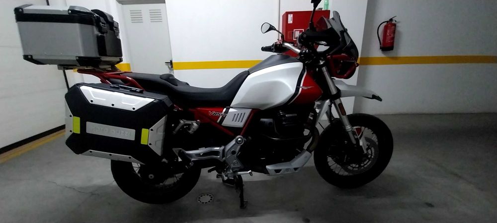 Moto Guzzi V85TT