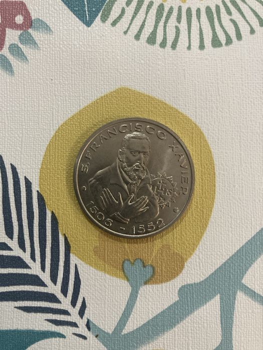 Moeda de 200 escudos S. Francisco Xavier