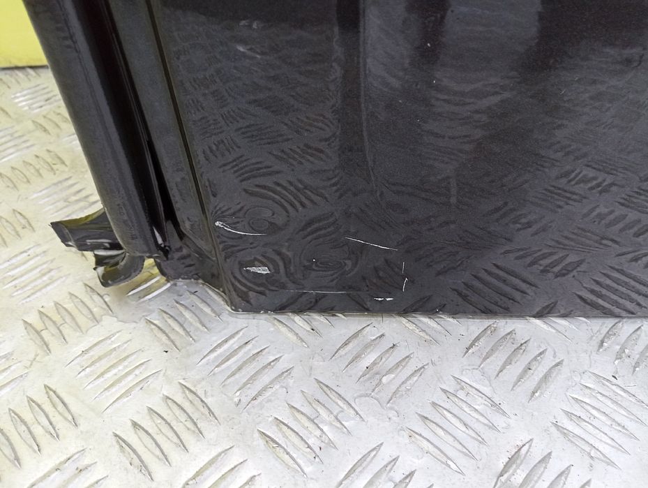 Двери праые Renault Trafic 2 Двери правые Vivaro Трафик Виваро т2