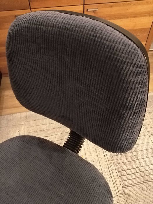 Fotel obrotowy granatowy