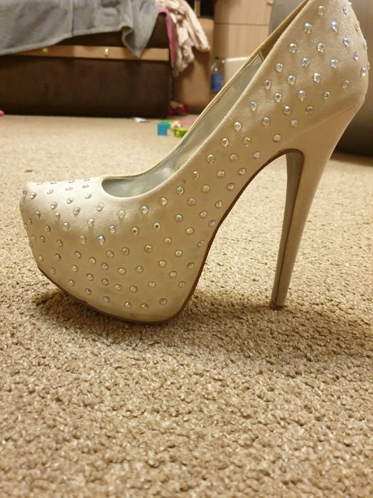 Туфли на шпильке босоножки свадебные