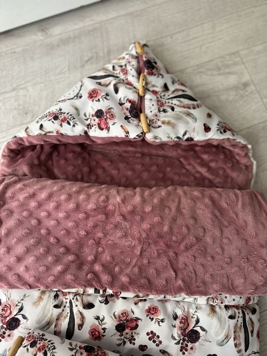 Śpiworek do wózka + mufka na rece