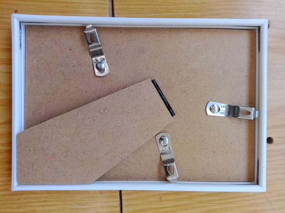 Рамка для фото. 
Размер рамки: 108 х 156 мм.