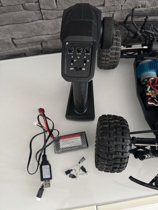 Samochód RC Overmax X-Hooligan 1:10 duży