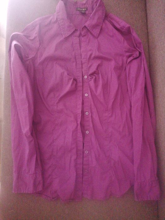 {Koszula ciemno fioletowa z długim rękawem