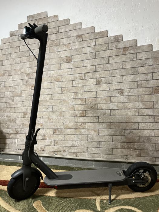 Швидкість 65км/Год Xiaomi Mi Essential