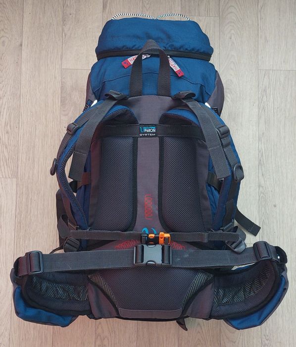 Рюкзак б/у спортивный NATIVE planet 35L, с дождевиком.