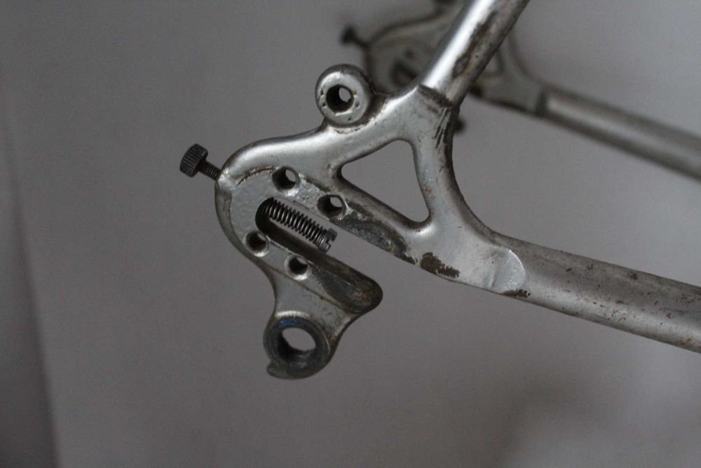 LEKKA rama szosowa monta ishiwata 022 frameset lata 70' stal cz9