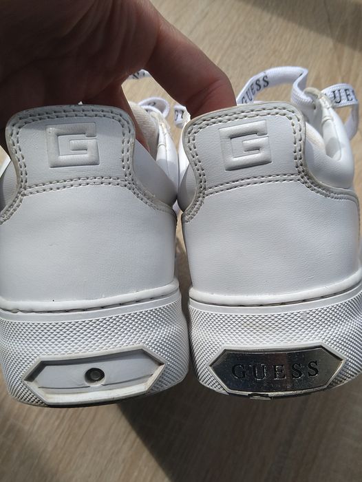 Кросівки Guess 37