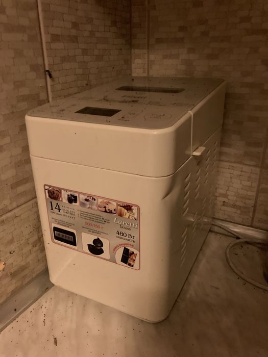 Хлібопічка продам