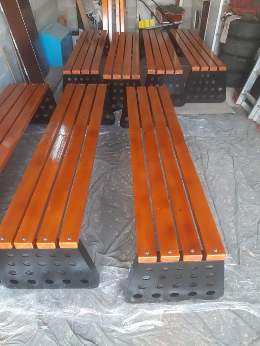 Лавки,столи,смітники,велопарковки,