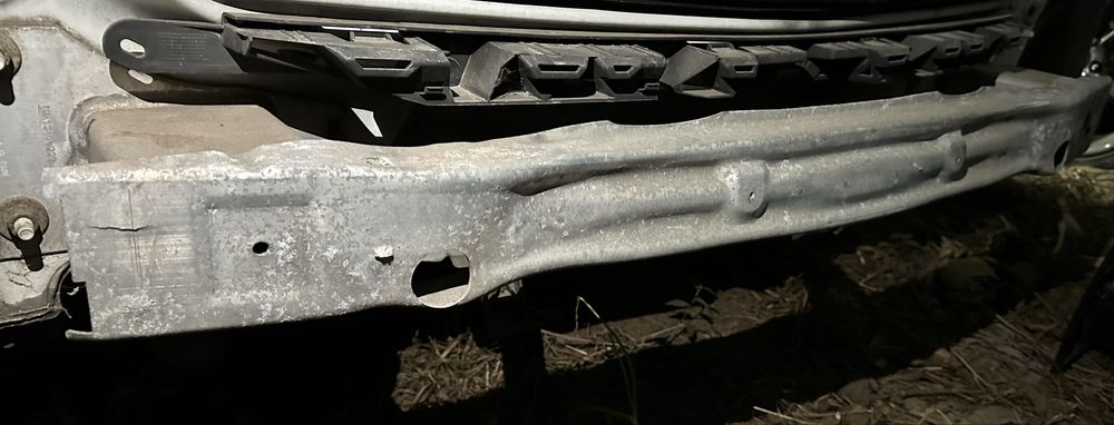 Reforço Pára-choques Trás Opel Astra J Sports Tourer 2010 a 2016