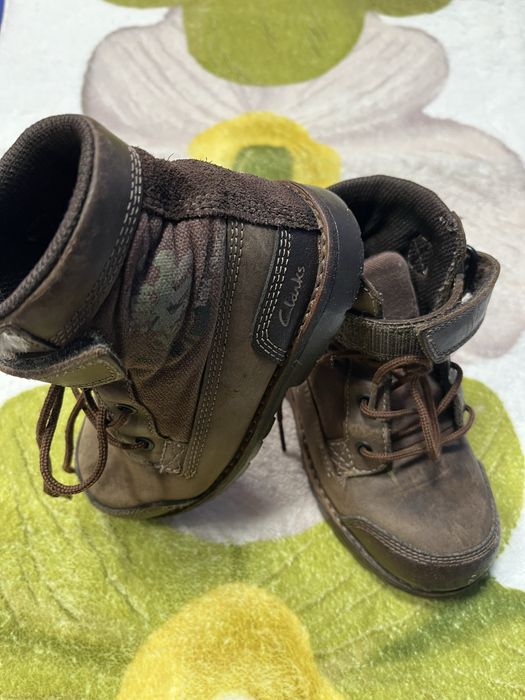 Продам дитячі бутінки