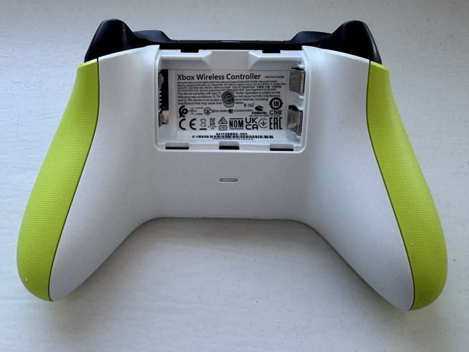 Геймпад Microsoft Xbox Series X/S Wireless Controller Electric Volt