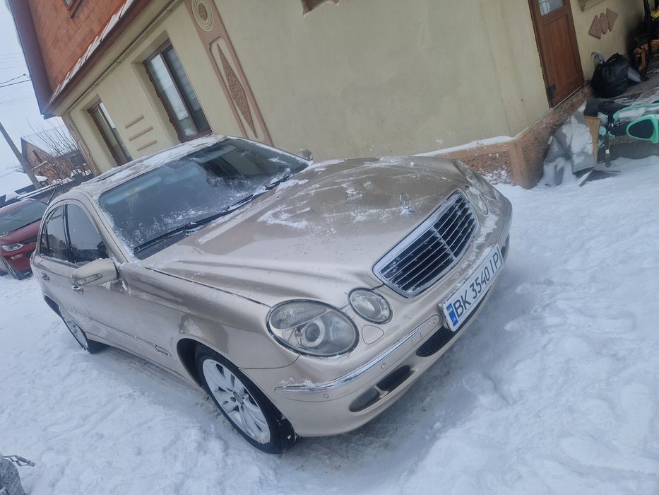 Мерседес w211 рік 2003
