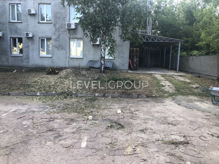 Окрема будівля (ОСЗ) з ділянкою 21 сотка та складом. Куренівка