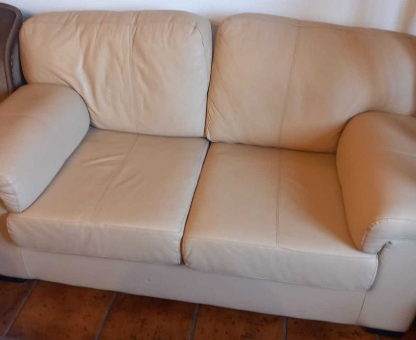 Vendo Sofás de 3 lugares