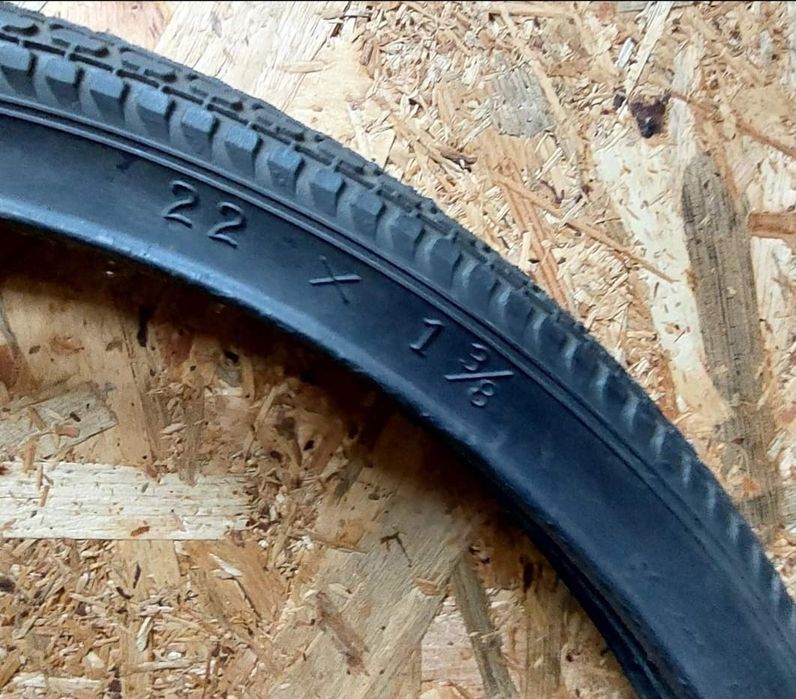 Par de Pneus ZANDI 22 x 1.3/8 - Novos!