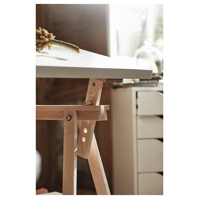 Biurko IKEA LAGKAPTEN / MITTBACK biały/brzoza, 140x60 cm