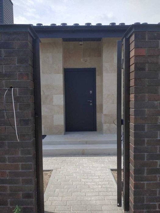 Буча! Одноповерховий будинок з частковим ремонтом і комунікаціями