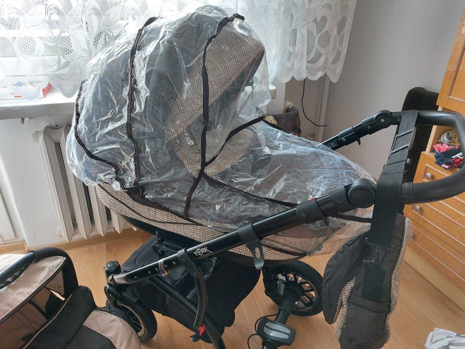 Sprzedam wózek 2w1 plus fotelik samochodowy Adamex