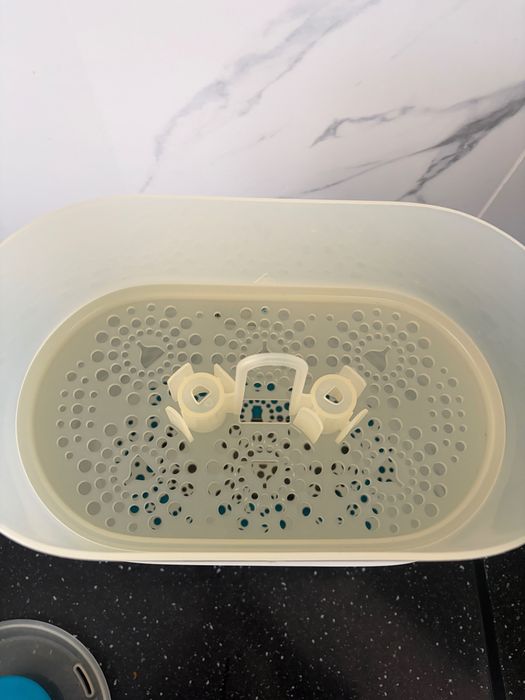Стерилізатор для пляшечок від Philips Avent