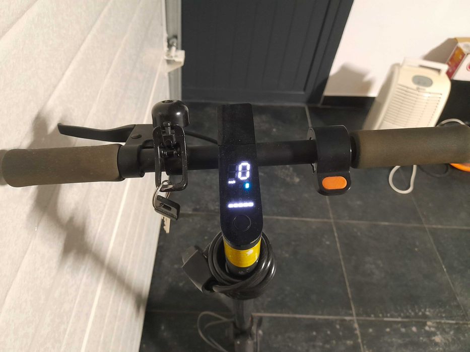 Trotineta Xiaomi 30k/h
