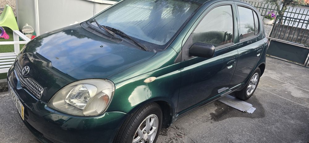 Toyota yaris de 1999