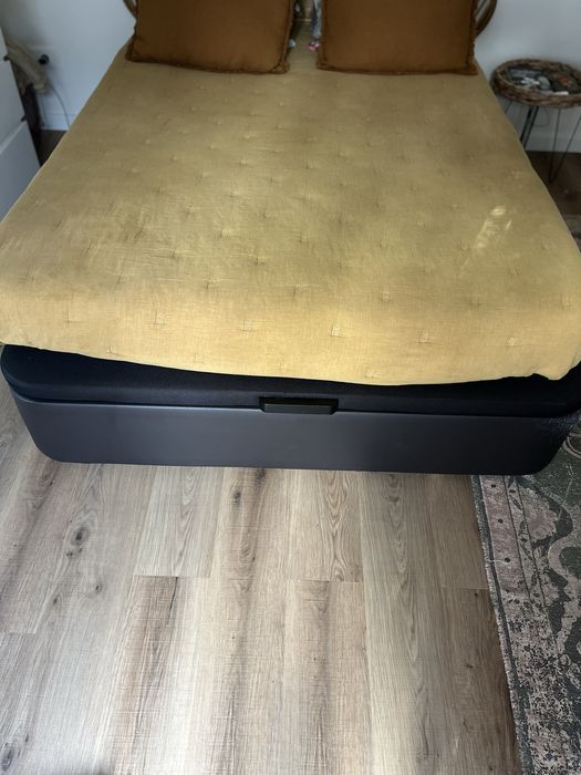 Sommier com arrumação