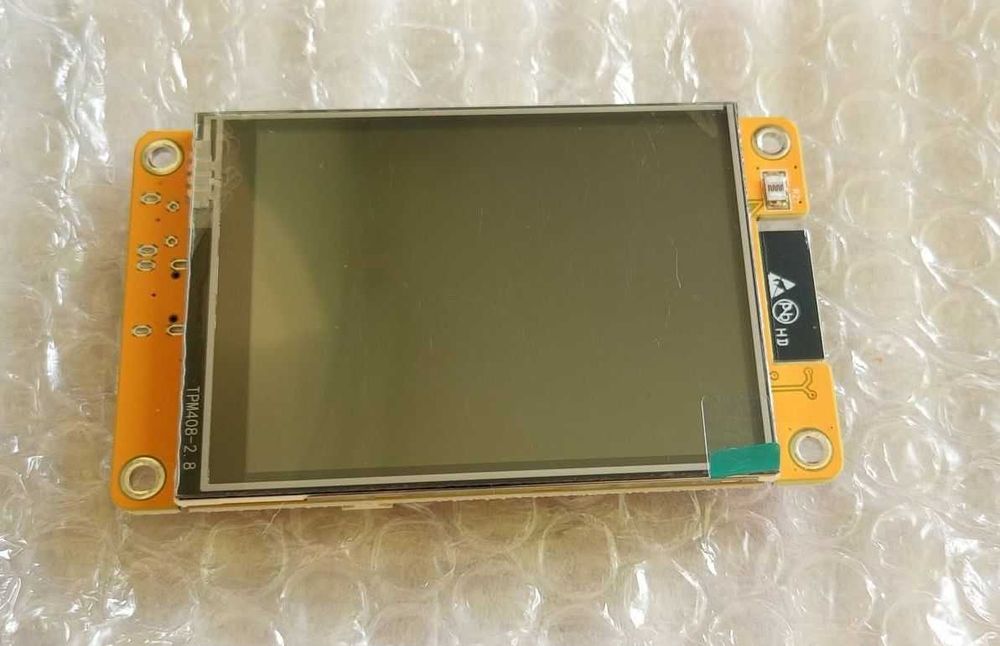 ESP32 Wi Fi 2,4 GHz модуль с дисплеем диагональ 2,8" с тач скрином
