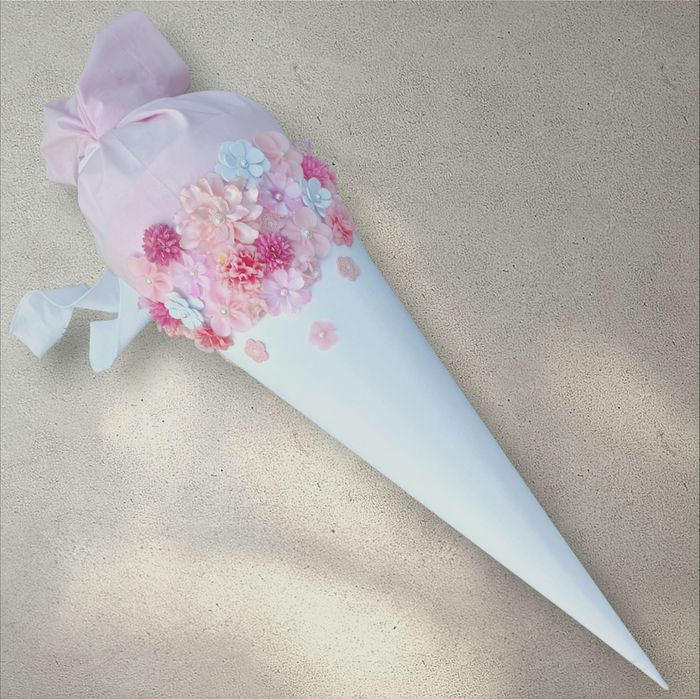 Tyta róg obfitości kwiaty imię