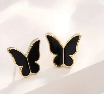 Нові гарні сережки