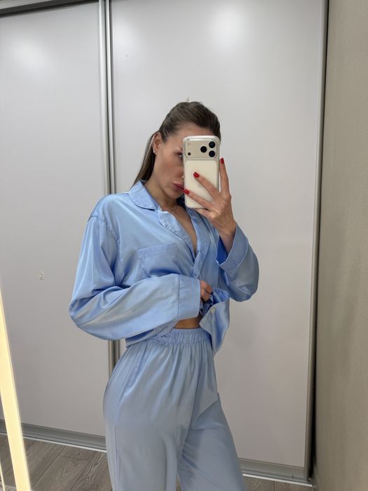 Жіноча шовкова піжама