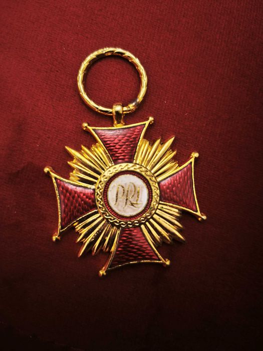 Złoty Krzyż Zasługi