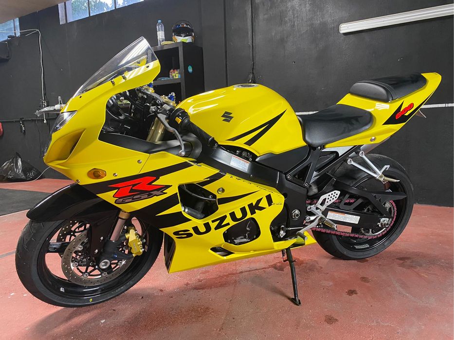 Suzuki GSX-R 600 K4 – 2004 | Estado Impecável