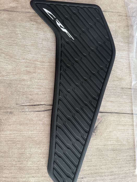 Gumowa naklejka na zbiornik paliwa Honda crf