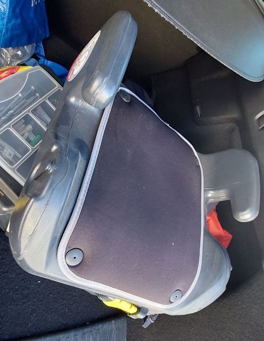 Acento Auto 15kg ate 36kg bom estado faço Entrega domicílio