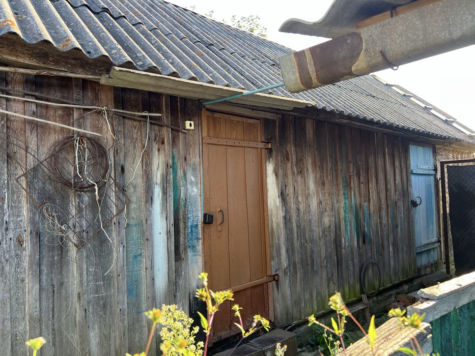 Будинок в селі Ушомир