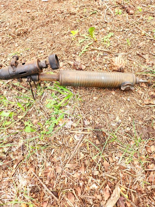 Stara,zabytkowa  lutlampa