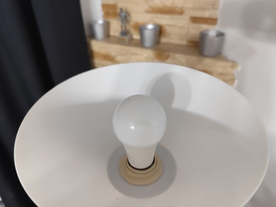 Sprzedam lampę stojącą