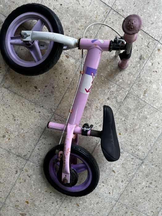 Bicicleta de criança de aprendizagem